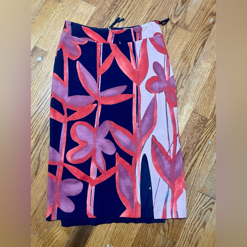 Floral print Maeve pencil skirt from Anthropologie. Excellent condition!